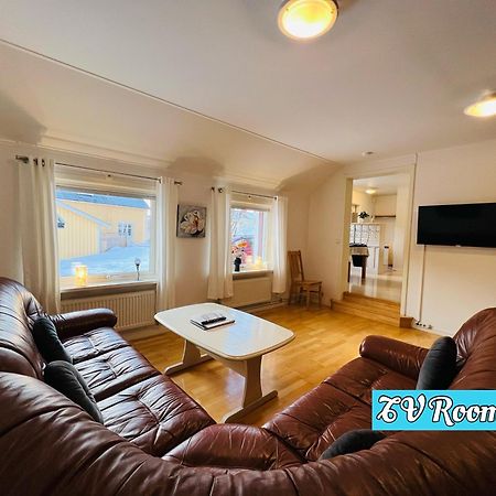 Kiruna Accommodation Gustaf Wikmansgatan 6B Villa For 9 Person Екстер'єр фото